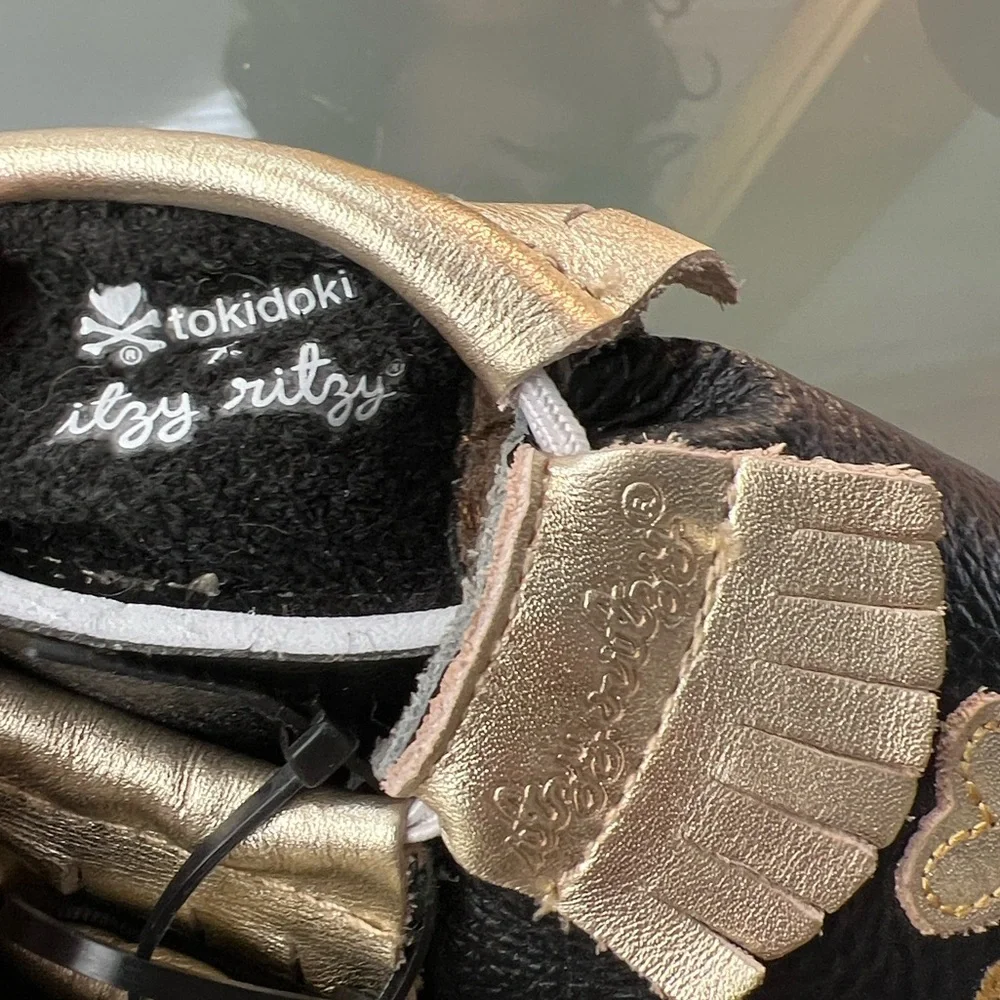☠️💛New Itzy Ritzy+Tokidoki Moc Happens Hearts & Cross Bones Baby Moccasins/Shoes - Picture 11 of 17
